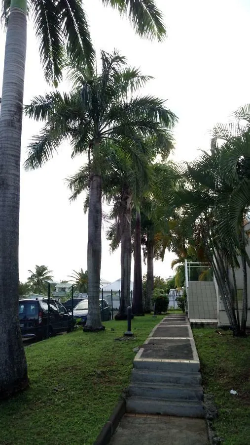 F3 Jarry, Moudong Sud Apartment Belcourt