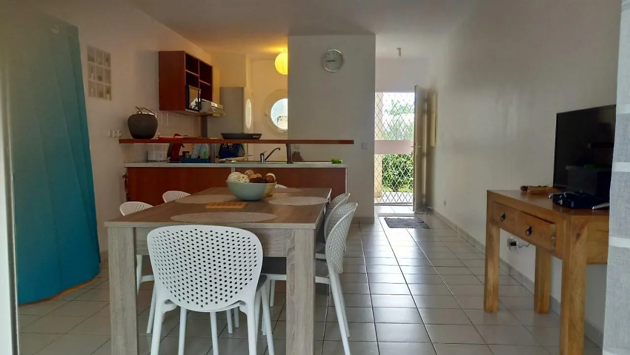 F3 Jarry, Moudong Sud Apartment Belcourt
